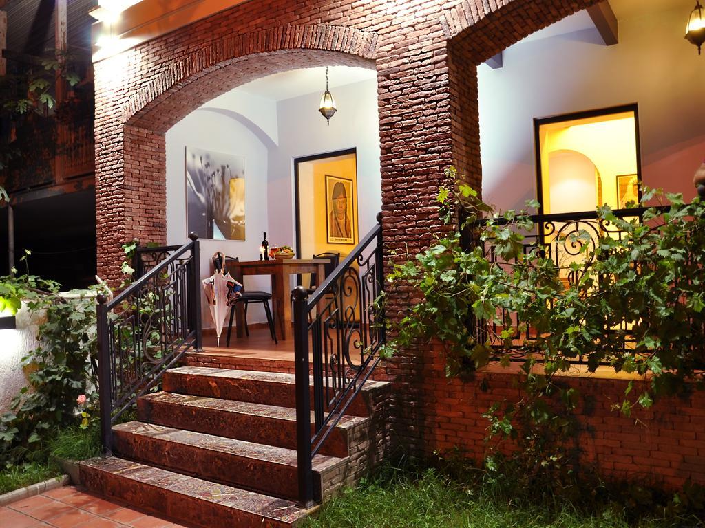 Hotel Frida ティビリシ エクステリア 写真