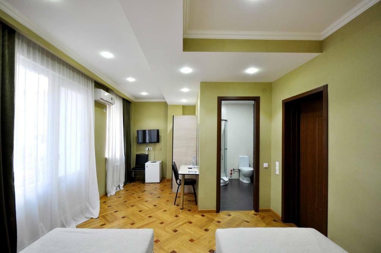 Hotel Frida ティビリシ エクステリア 写真