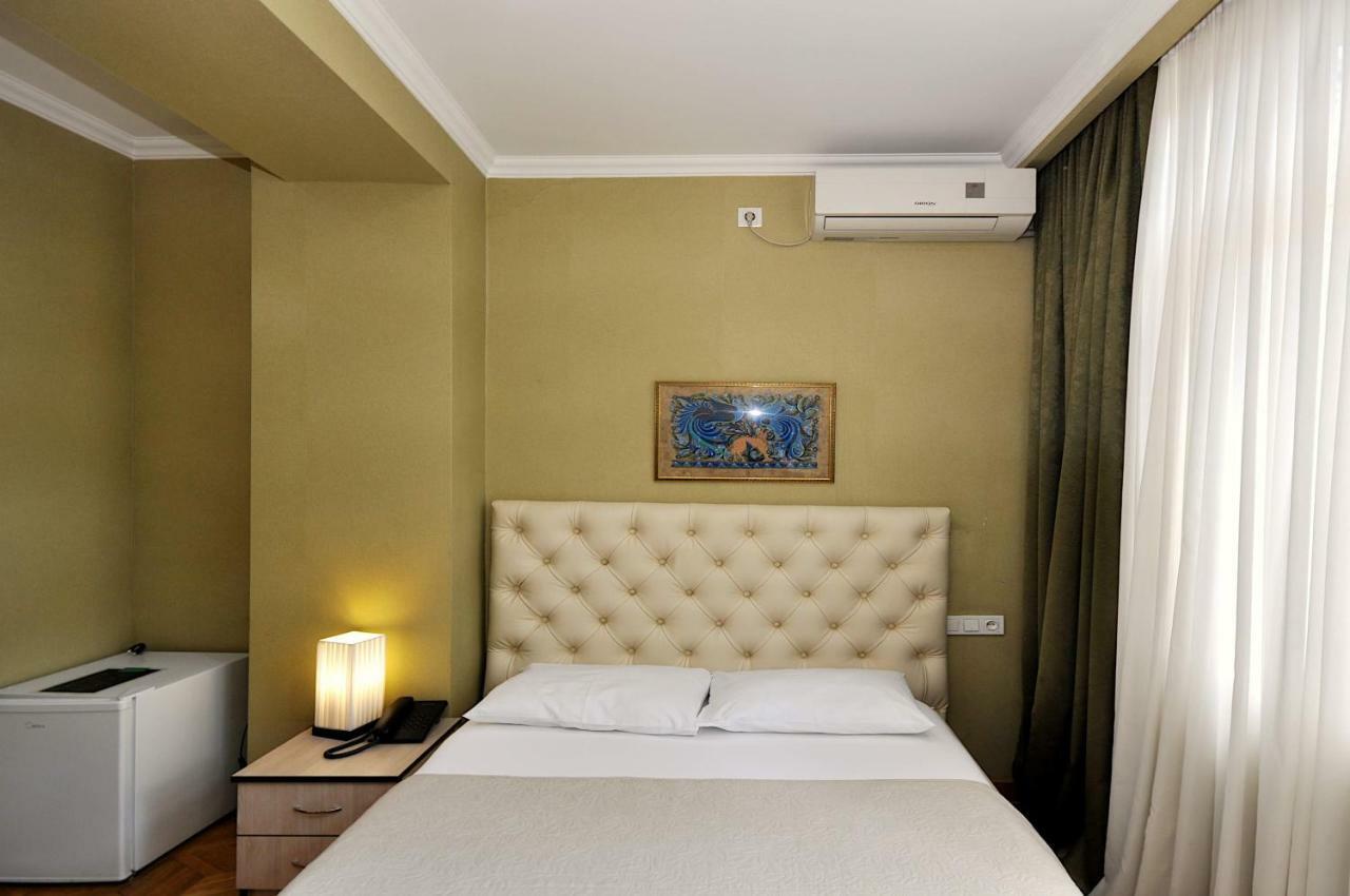 Hotel Frida ティビリシ エクステリア 写真